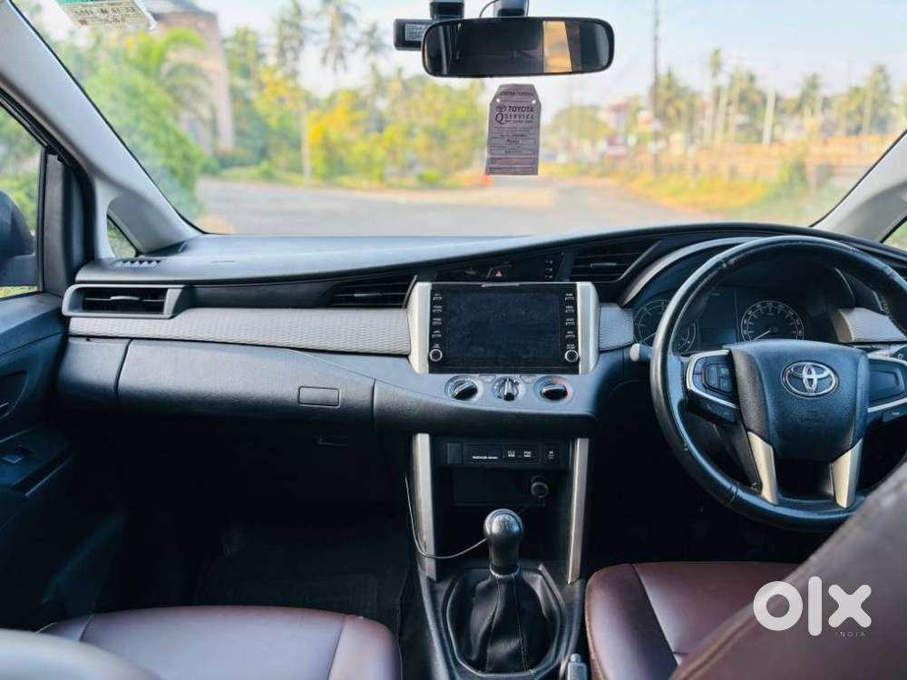 Toyota Innova Crysta 2.4 G Mt 7 Str, 2022, Diesel