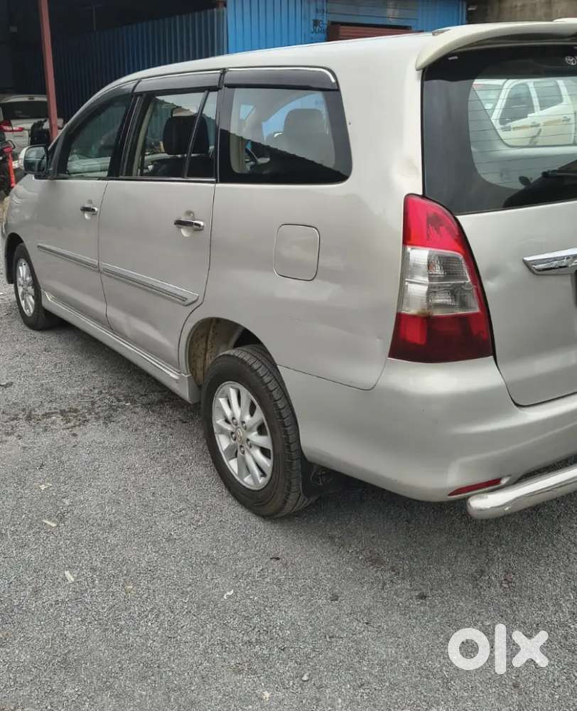 Toyota Innova 2.5 Vx 2012