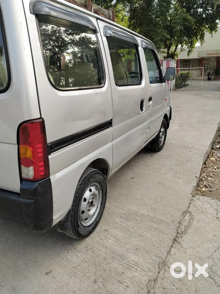 Eeco Best Car New Seat Cover New Tyre Best Condition