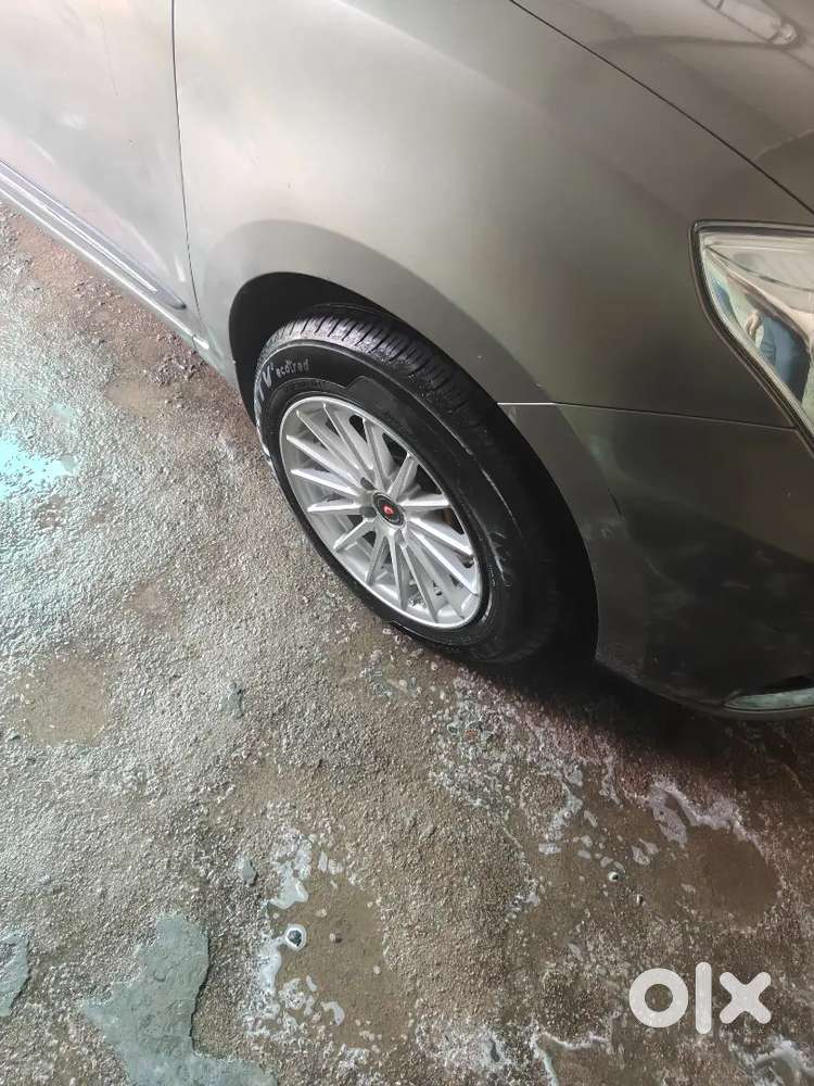 Maruti Suzuki Dzire 2022 Petrol 122000 Km Driven