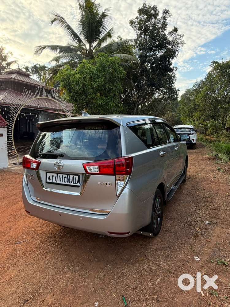 Toyota Innova Crysta 2018 Diesel Well Maintained