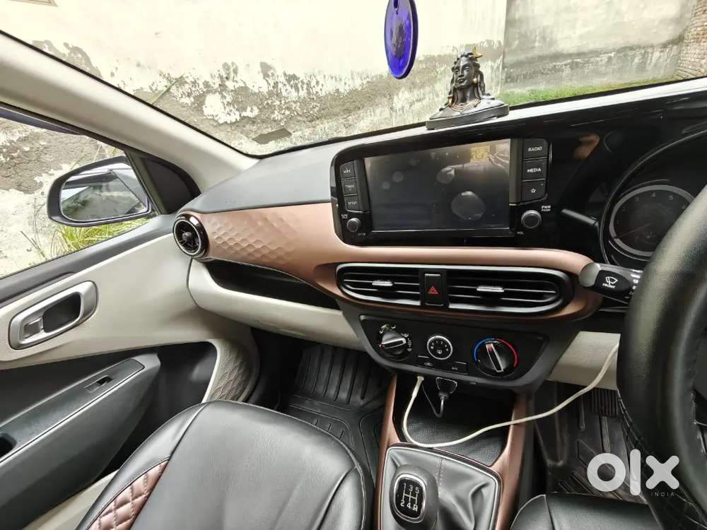 Hyundai Aura 2025 Cng & Hybrids Well Maintained