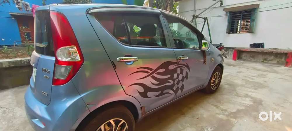 New-car Feel , Used-car Price