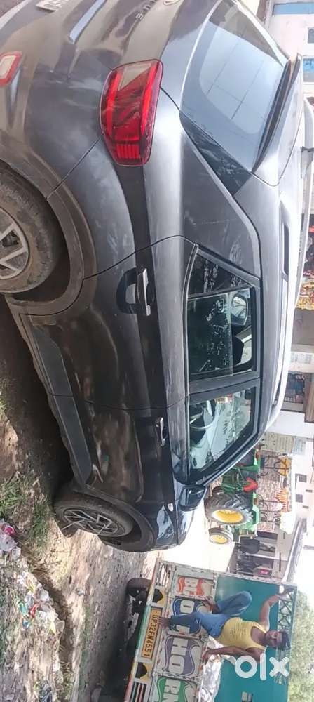 Hyundai Venue 2020 Petrol 124000 Km Driven