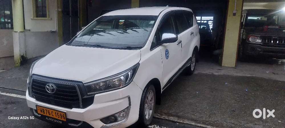 Toyota Innova Crysta 2017 Variant 2.4gx All Tyers New All Service Done