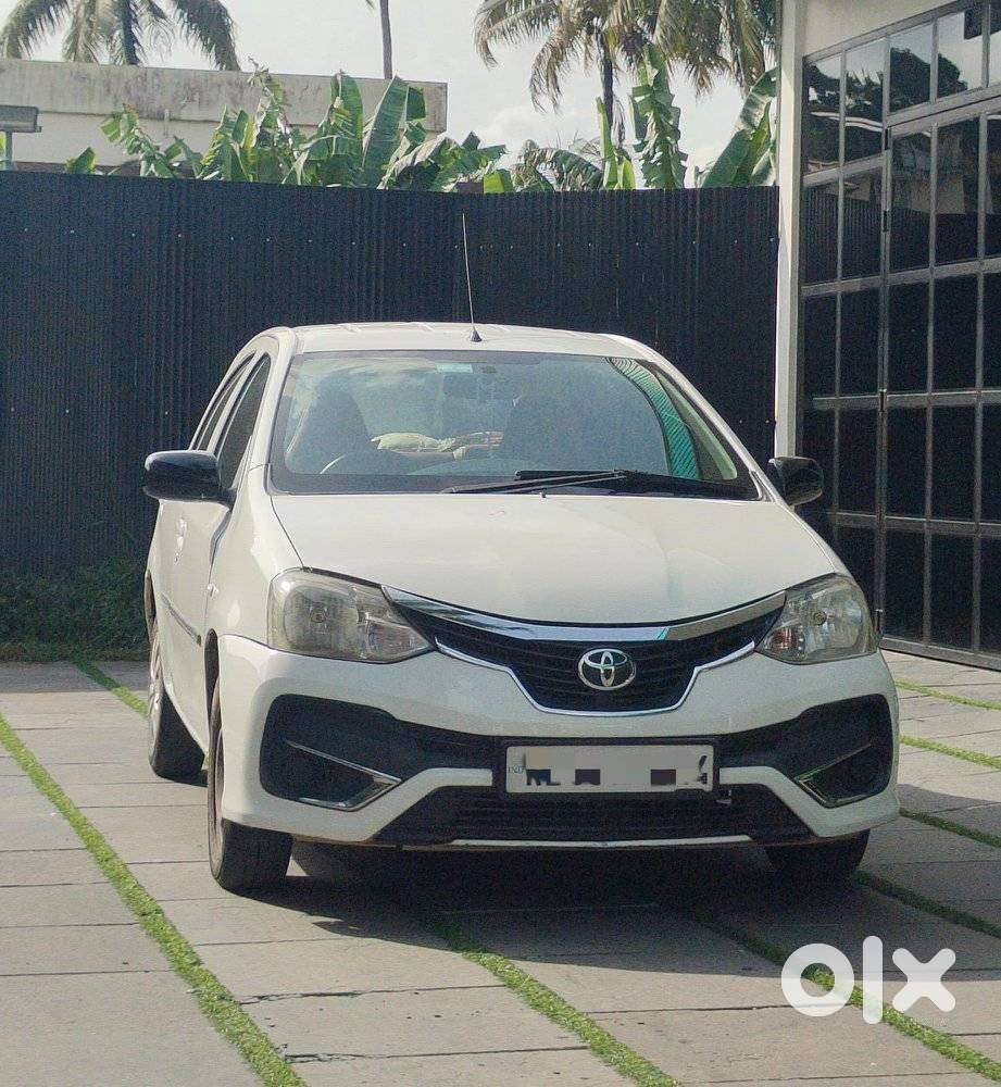 Toyota Etios, 2011, Petrol