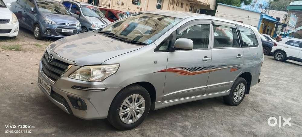 Toyota Innova 2.5 G (diesel) 8 Seater, 2016, Diesel