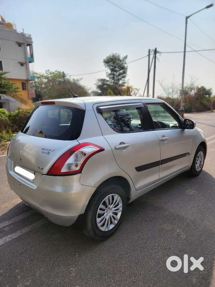 Maruti Suzuki Swift Vxi, 2015, Petrol