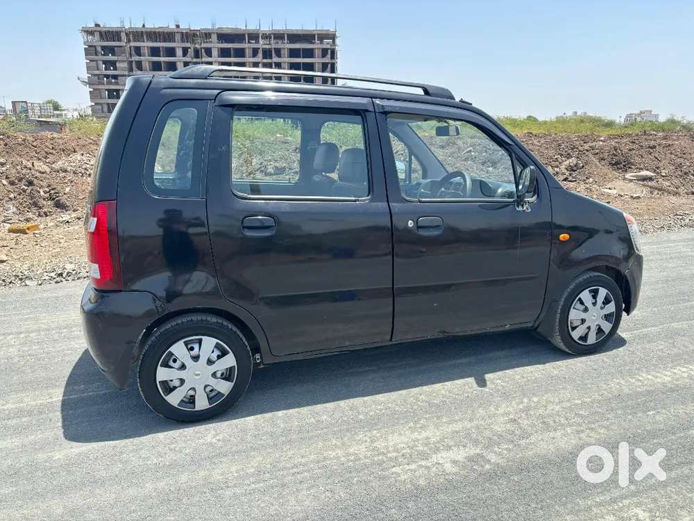 Female Doctor Car Tiptop Running Cng Entry On Rc Book