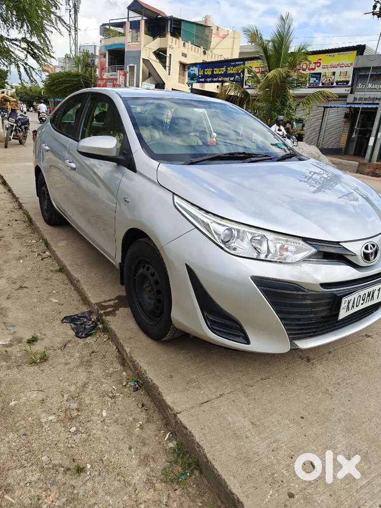 Toyota Yaris Petrol& Cng 2019