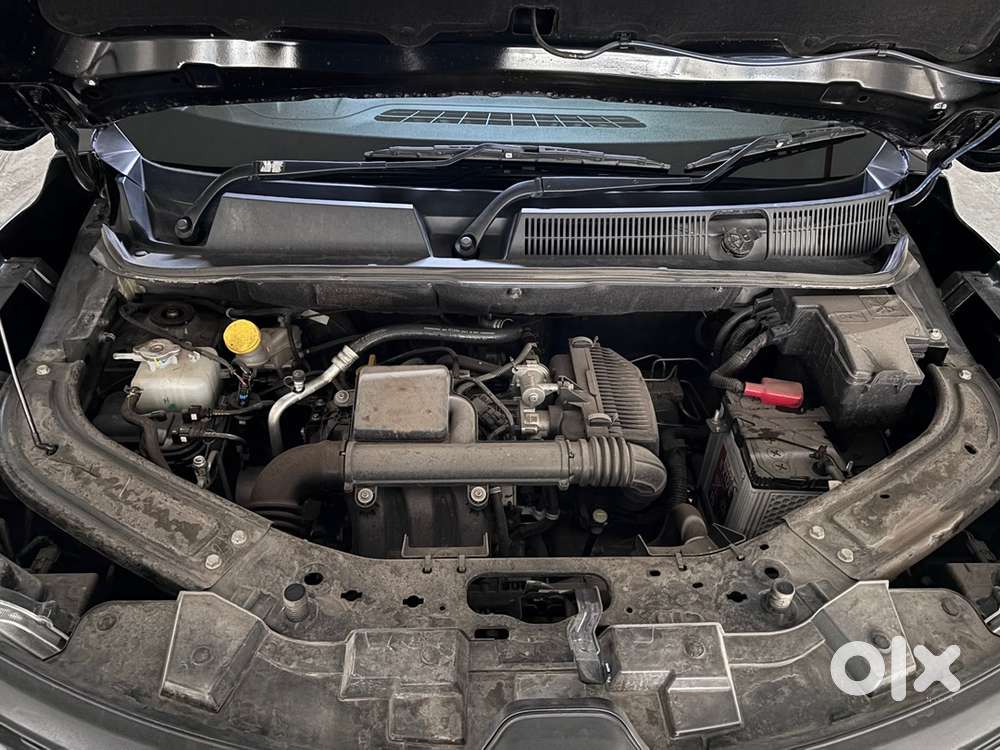 Renault Kiger 2025 Petrol 8800 Km Driven