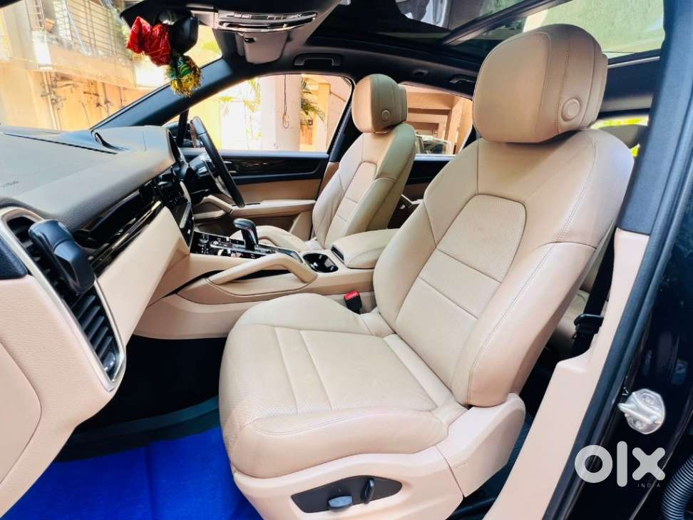 Porsche Cayenne Platinum Edition, 2022, Petrol