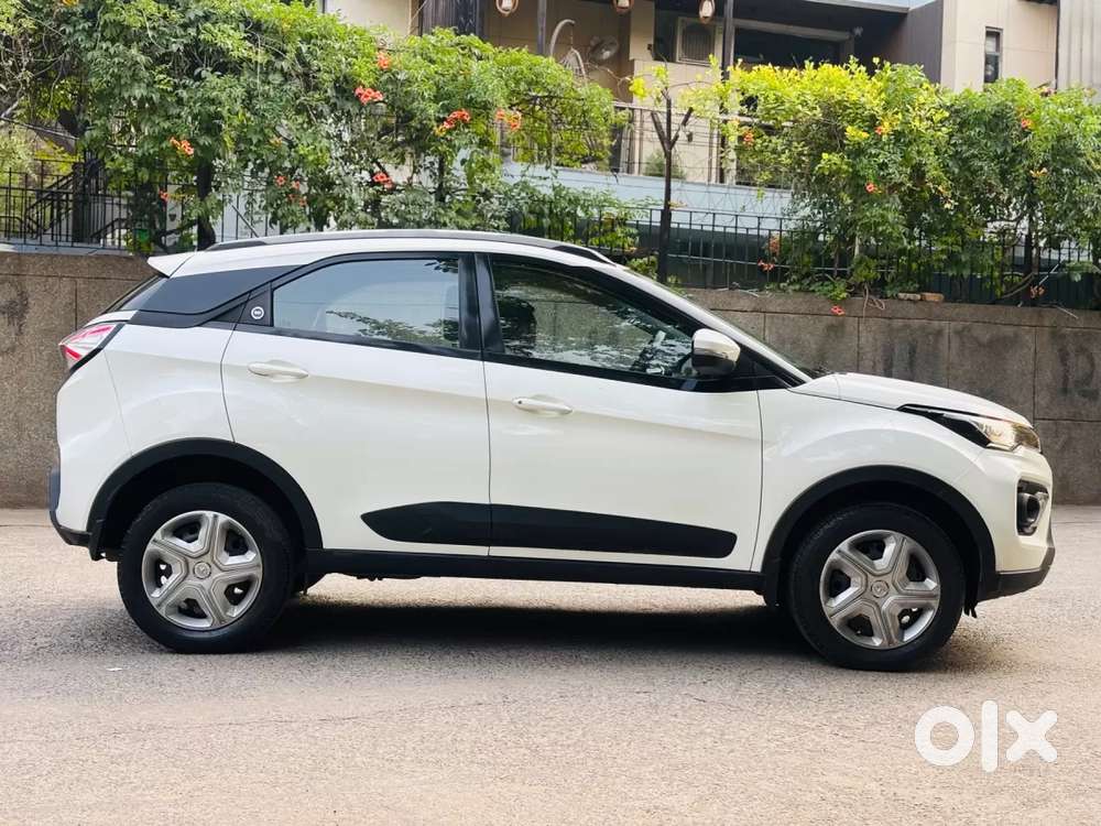Tata Nexon 1.2 Revotron Xma, 2023, Petrol