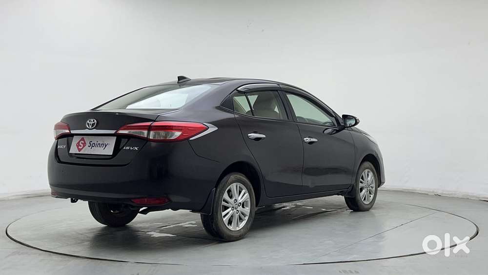Toyota Yaris Ativ Vx Cvt, 2018, Petrol