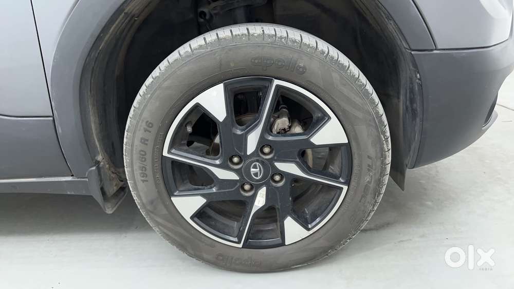 Tata Punch 1.2 Revotron Accomplished Dazzle Pack Amt, 2023, Petrol