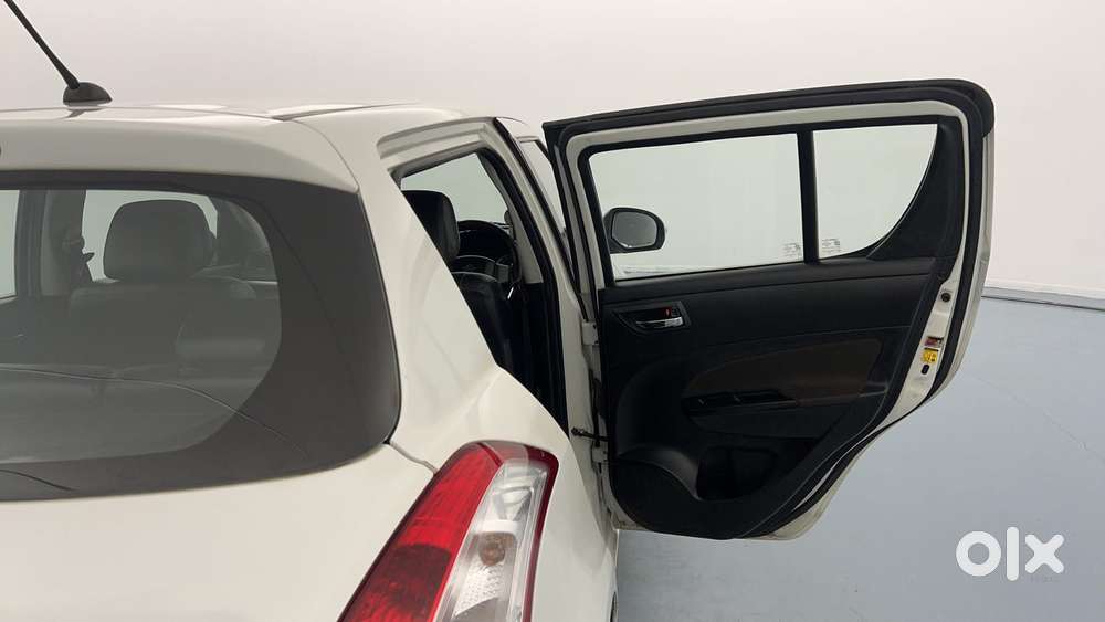 Maruti Suzuki Swift Vvt Vxi, 2016, Petrol