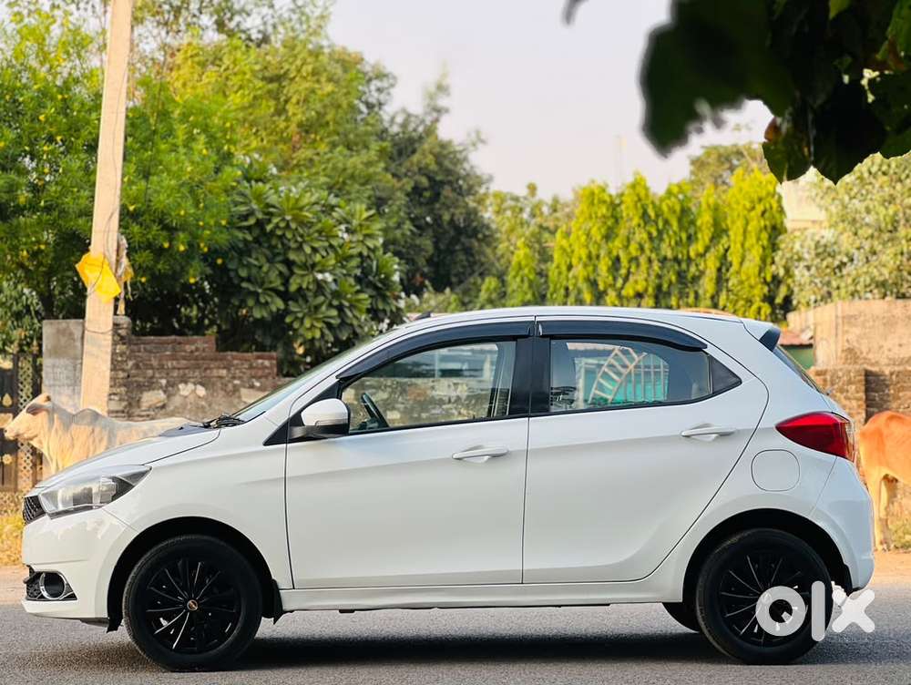 Tata Tiago 1.2 Revotron Xza, 2019, Petrol