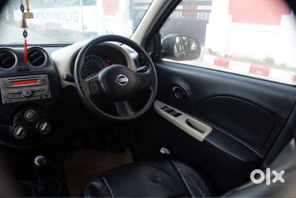 Nissan Micra Cvt Xv, 2015, Petrol