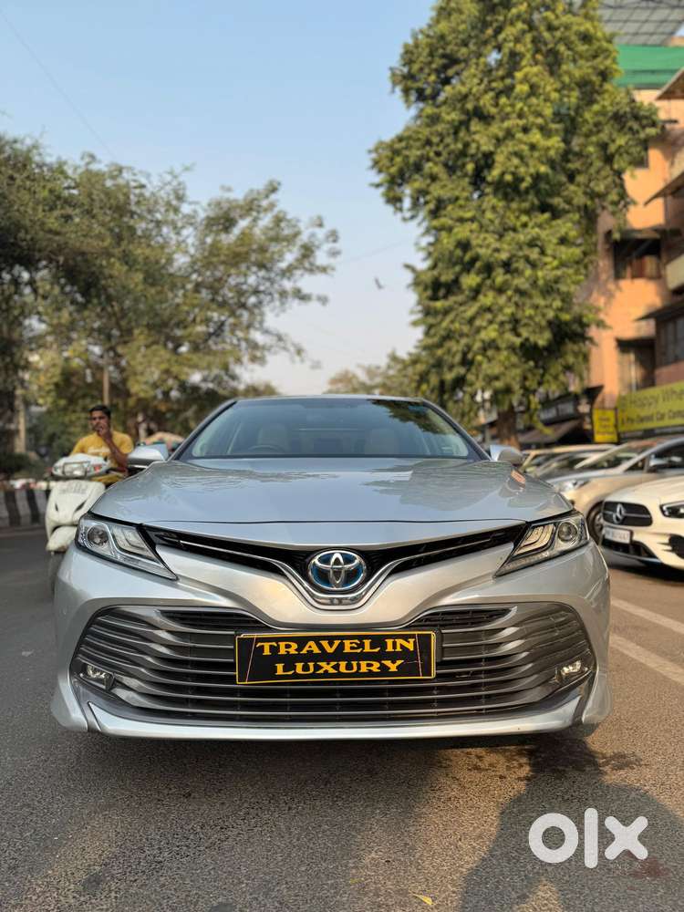 Toyota Camry Hybrid, 2021, Petrol