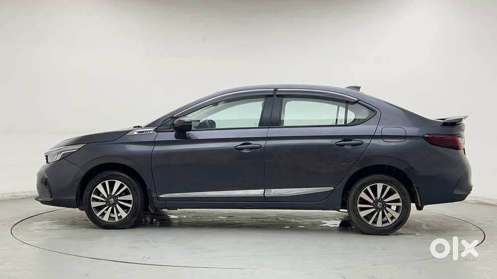Honda City 1.5 V Mt, 2023, Petrol