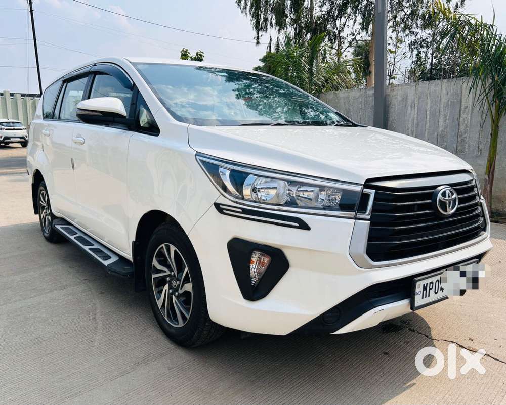 Toyota Innova Crysta 2.4 Gx Limited Edition At 8 Str, 2023, Petrol
