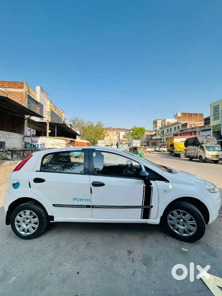 Fiat Punto Active 2011 Diesel Car