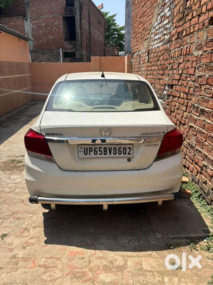 Honda Amaze 2nd Gen 2015 Diesel Well Maintained