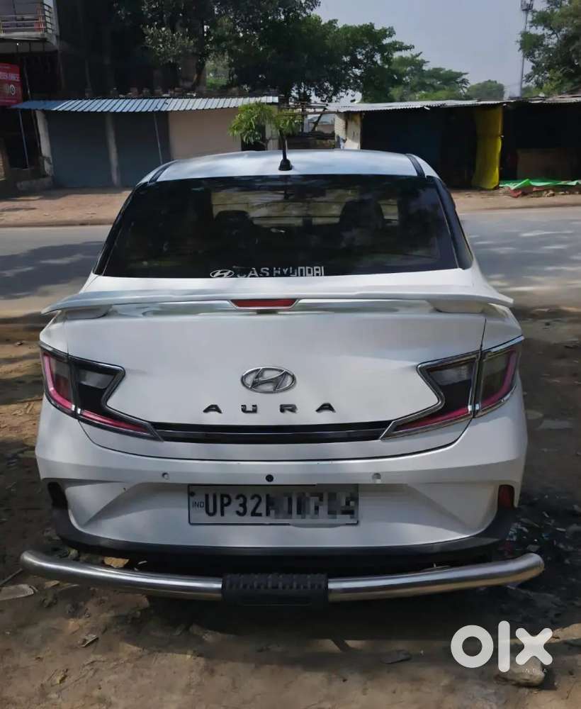 Hyundai Aura Cng & Petrol
