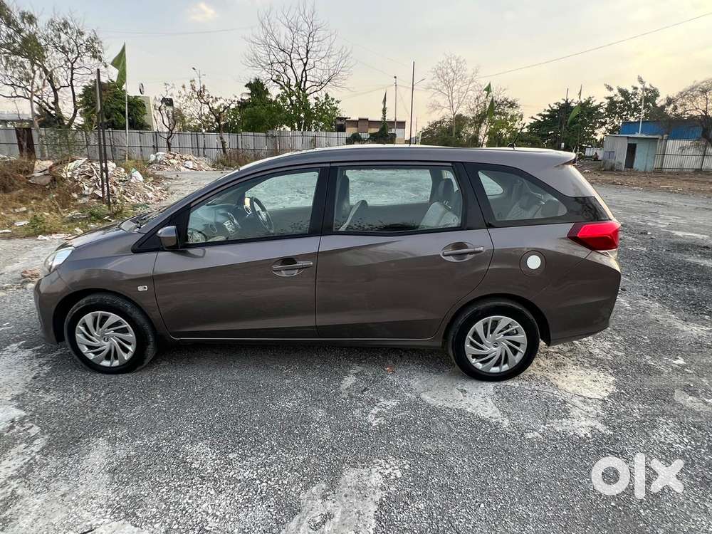 Honda Mobilio, 2015, Petrol
