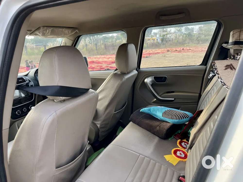 Mahindra Bolero Neo N10