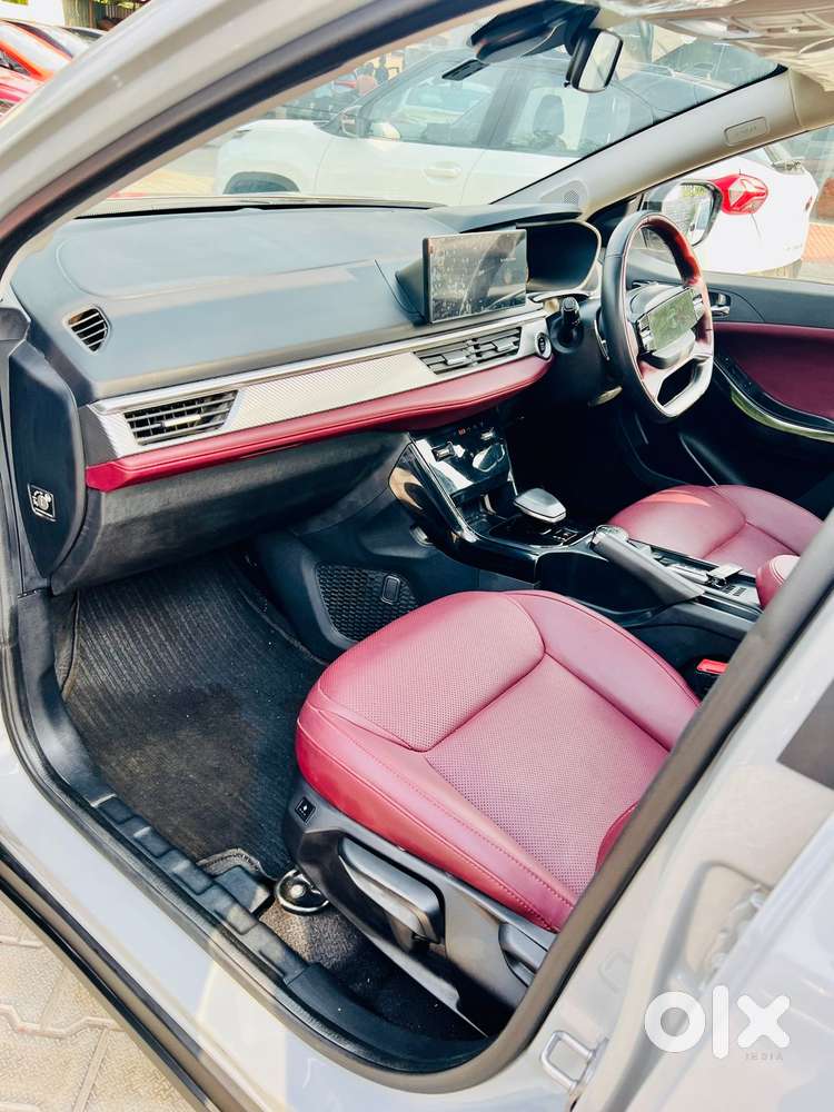 Tata Curvv Accomplished S 1.2 Revotron Petrol 7dca, 2025, Petrol