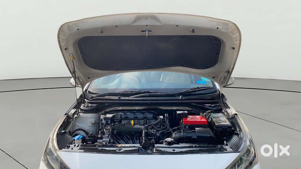 Hyundai Verna 1.5 Sx Vtvt Ivt, 2022, Petrol