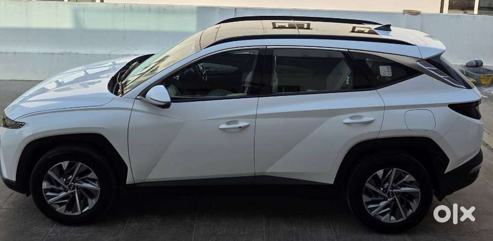 Hyundai Tucson Signature 2.0 At Diesel Dual Tone, 2025, Diesel