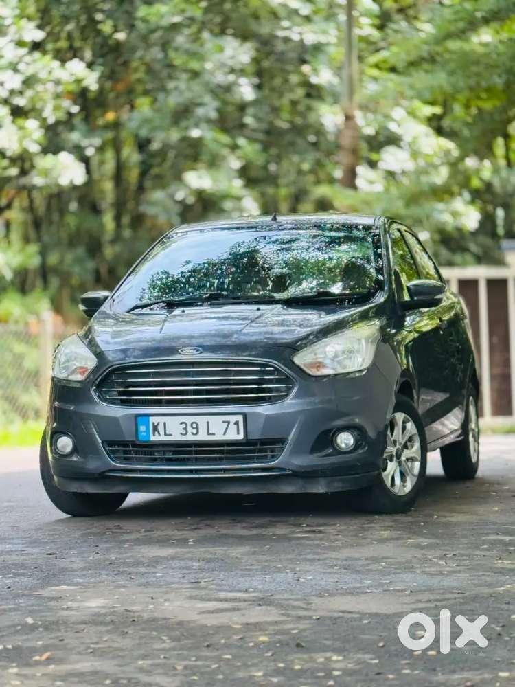 Ford Aspire Titanium Blu 2017