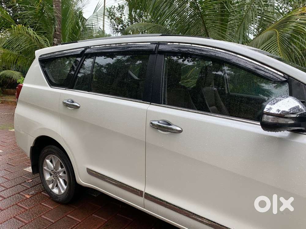 Low Kms Mint Condition Innova Crysta