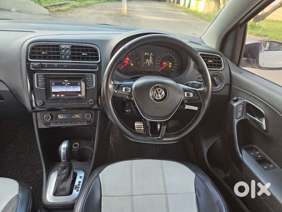 Volkswagen Polo 1.0 Tsi Comfortline At, 2017, Petrol
