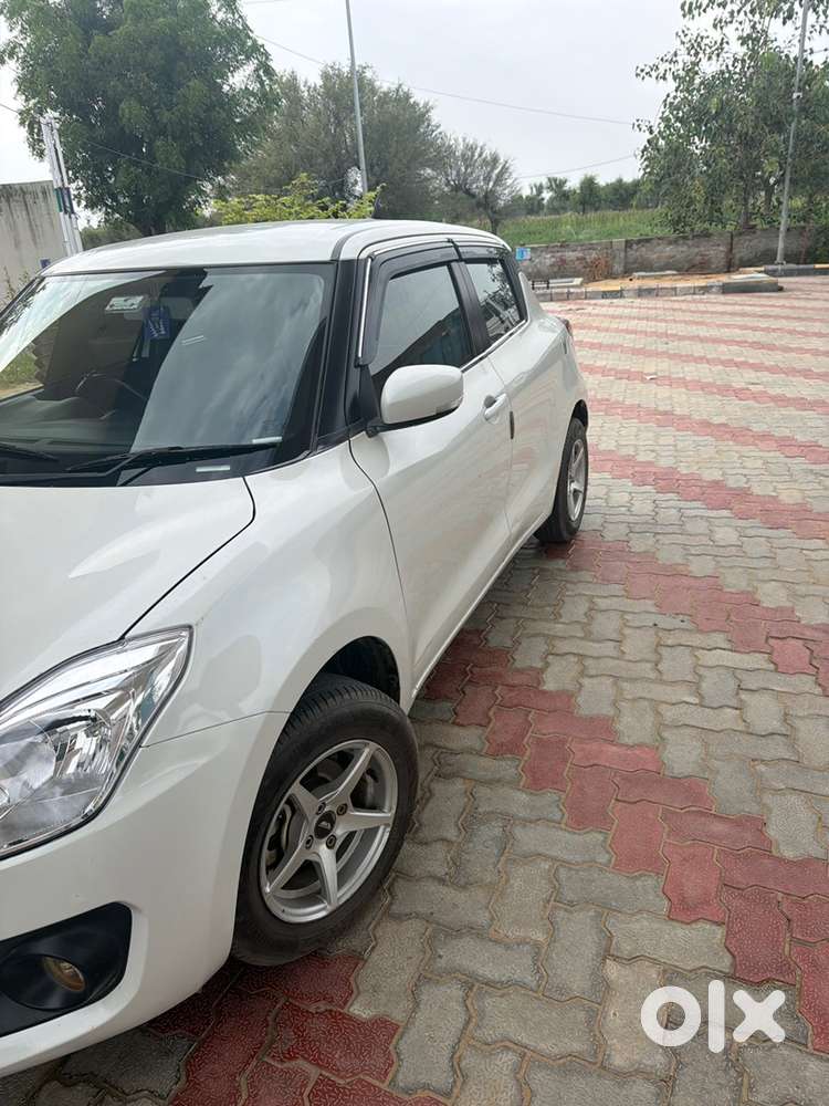 Maruti Suzuki Swift 2021/8 Petrol&cng