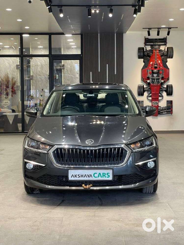 Skoda Slavia 1.0 Tsi Style, 2022, Petrol