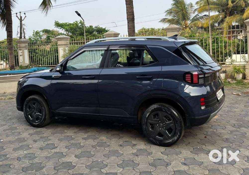 Hyundai Venue S, 2023, Petrol