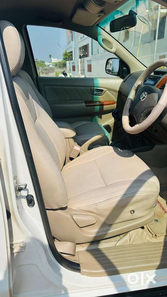 Toyota Fortuner 2010 Diesel Well Maintained