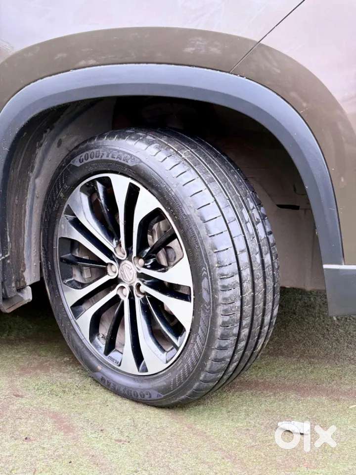 Mg Hector Sharp Pro 1.5 Turbo Mt Dual Tone, 2023, Petrol