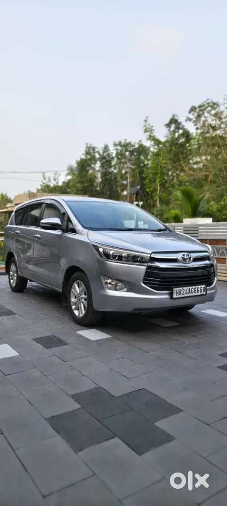 Innova Cryata(2016 Zx Automatic 2.4)