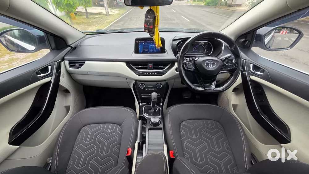 Tata Nexon 1.2 Revotron Xza Plus Premium, 2023, Petrol