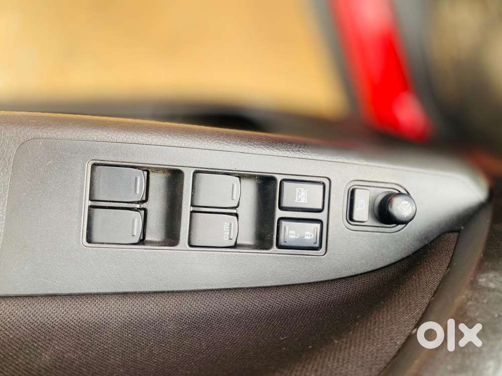 Maruti Suzuki Brezza 1.5 Vxi Smart Hybrid, 2022, Petrol