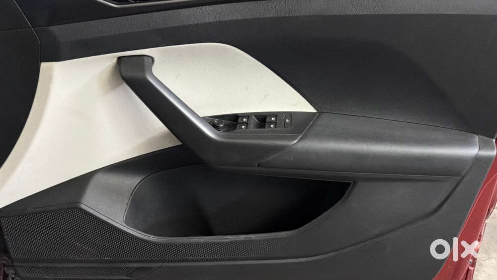 Volkswagen Taigun 1.0 Tsi Topline At, 2022, Petrol