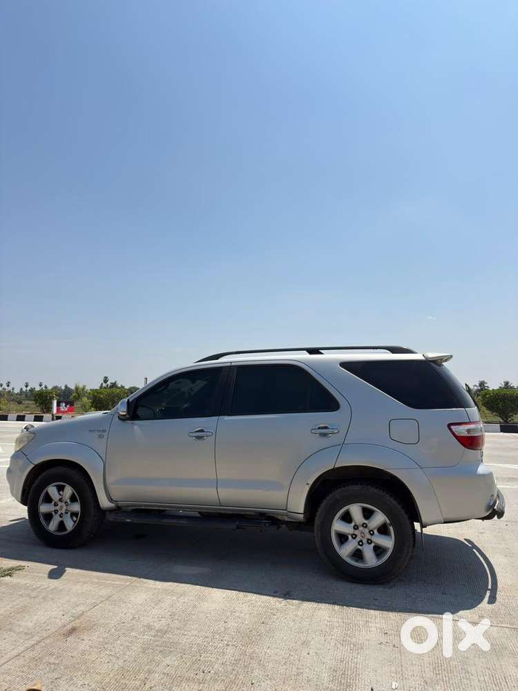 Toyota Fortuner 2011 Diesel Well Maintained