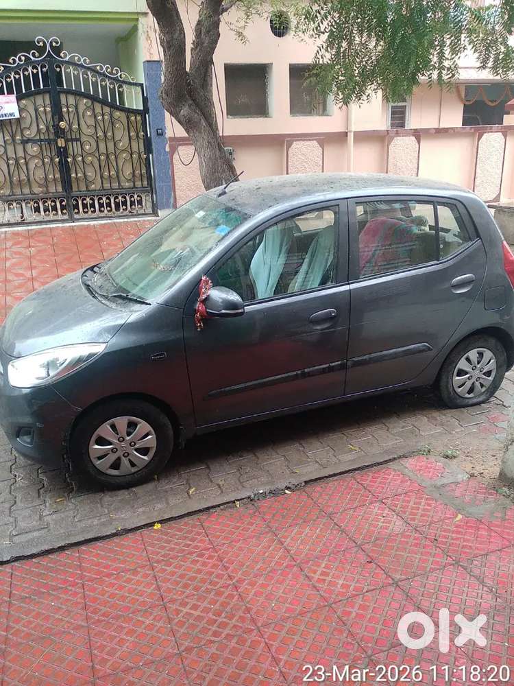 Puranni Ho Gayi Hai Bechni Hai