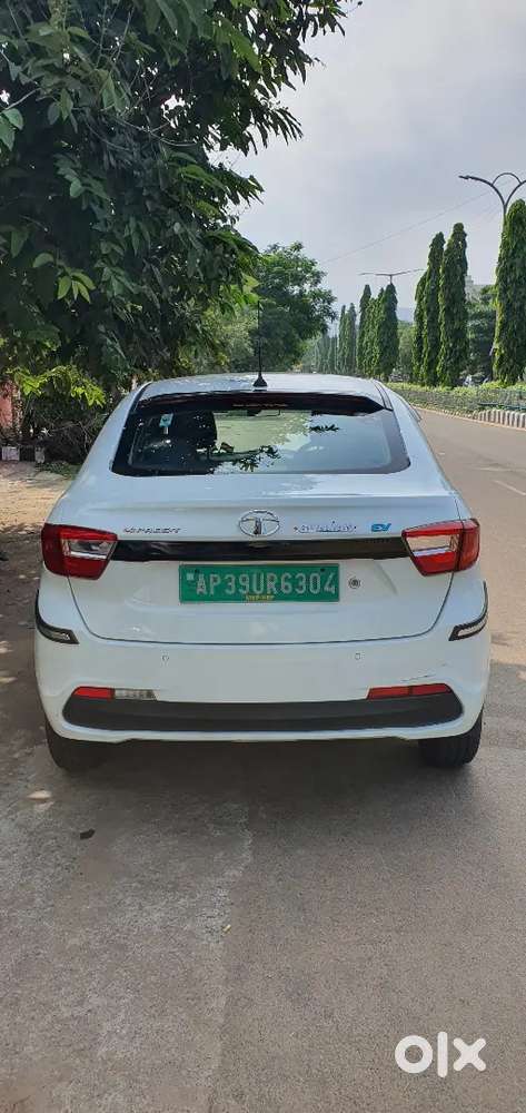 Want To Make 1lakh A Month With The Fun Of Driving?