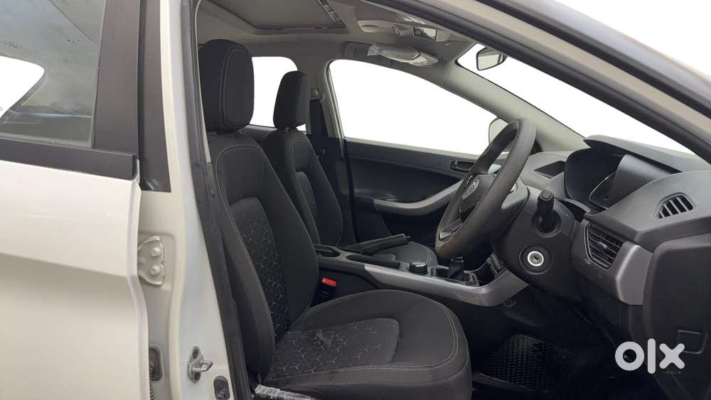Tata Nexon 1.2 Revotron Xm (s), 2023, Petrol
