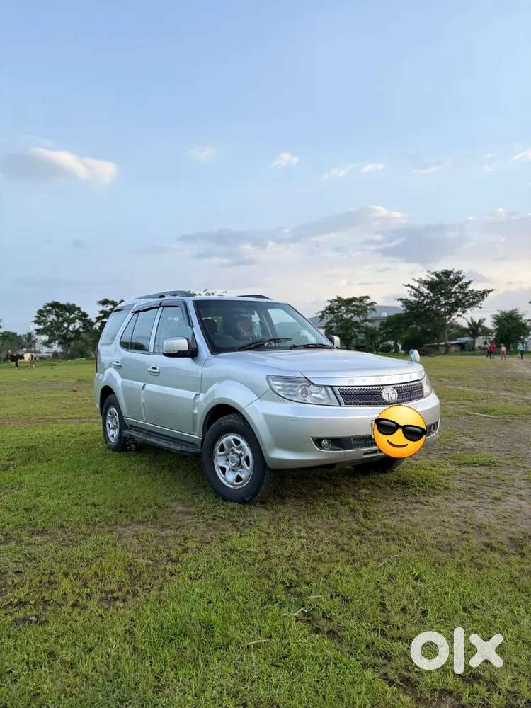 Tata Safari Storme 2015 Diesel 107000 Km Driven Silver